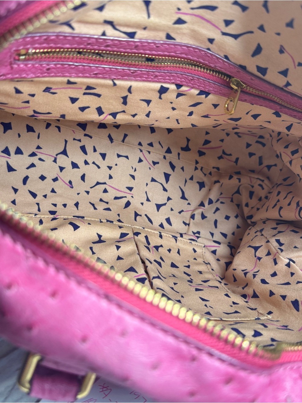 Marc Jacobs Hot Pink Ostrich-Texture Satchel crossbody - Picture 7 of 9